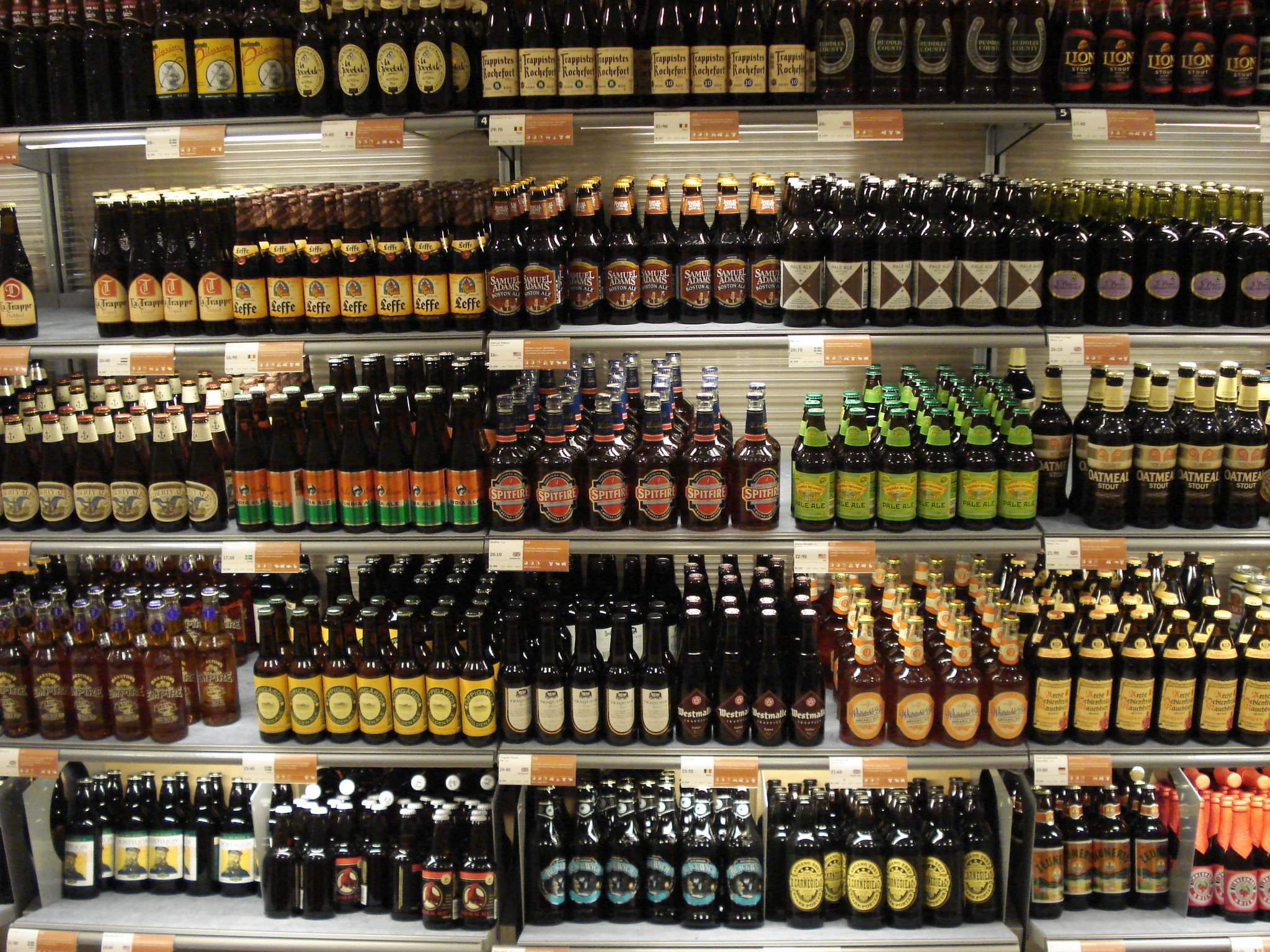 systemets beer brands.jpg?resize=1200,630 - Un village allemand confisque le stock de bières pour combattre un festival néo-nazi