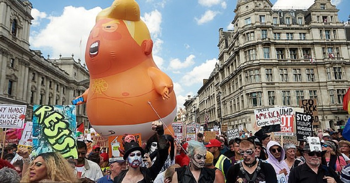 t3.jpg?resize=412,275 - Thousands Of People Protested Against President Trump's State Visit In London