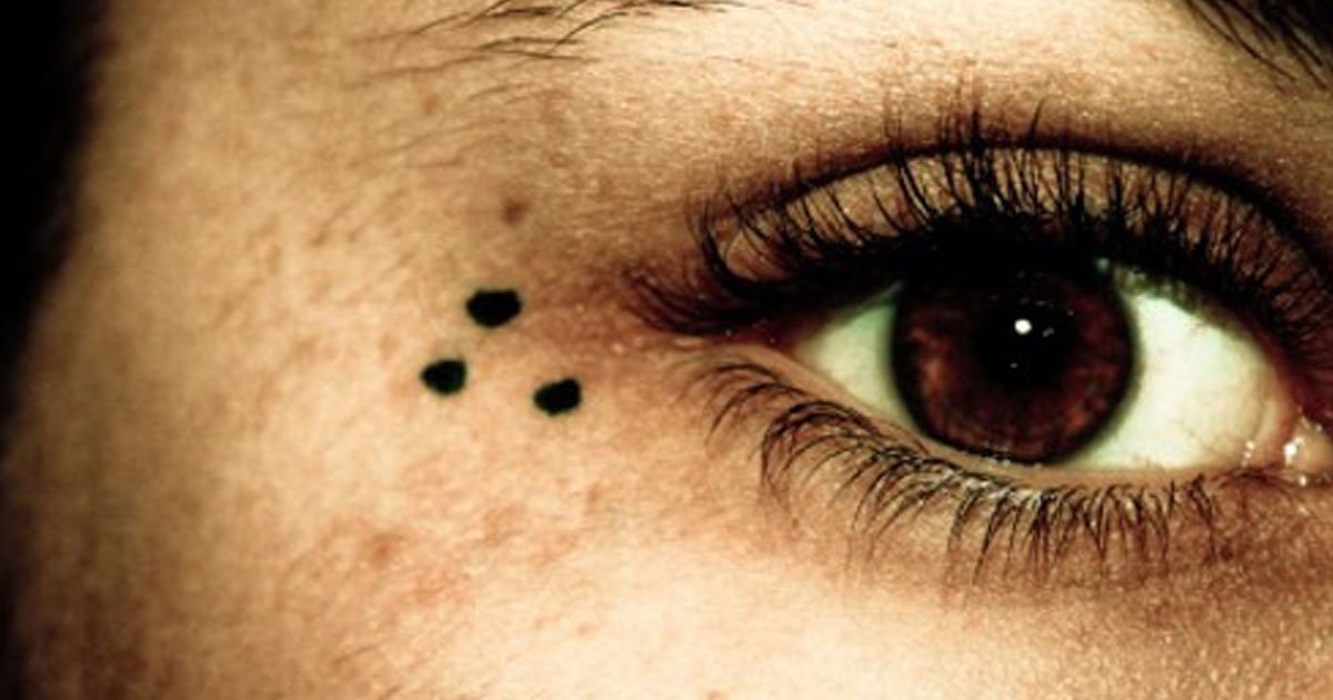 three dot tattoo.jpg?resize=412,275 - Police Have Warned To Watch Out For People With Three Dot Tattoos