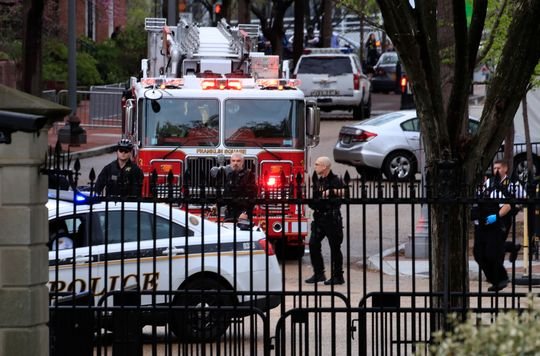 usa.jpeg?resize=412,275 - A Man Set Himself On Fire Outside The White House, Passed Away Of Severe Injuries In Hospital