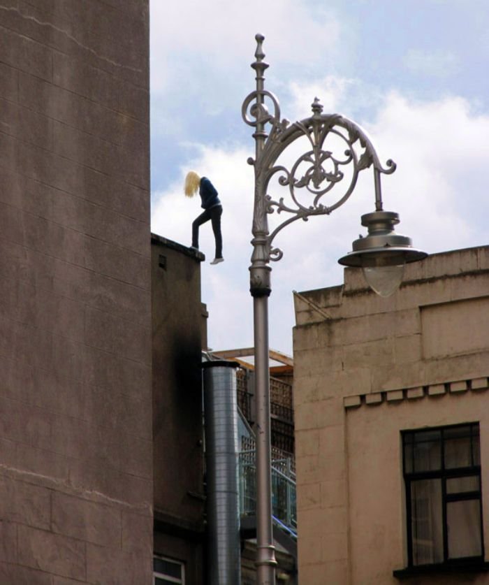 Mannequins-City-Street-Art-Installation-Trolling-Sculptor-Artist-Mark-Jenkins