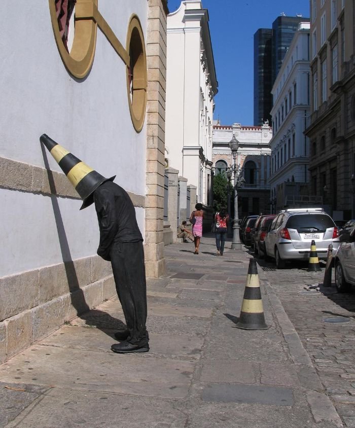 Mannequins-City-Street-Art-Installation-Trolling-Sculptor-Artist-Mark-Jenkins