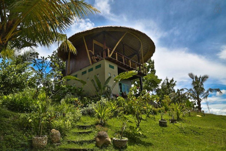 Casa del árbol con piscina en Bali