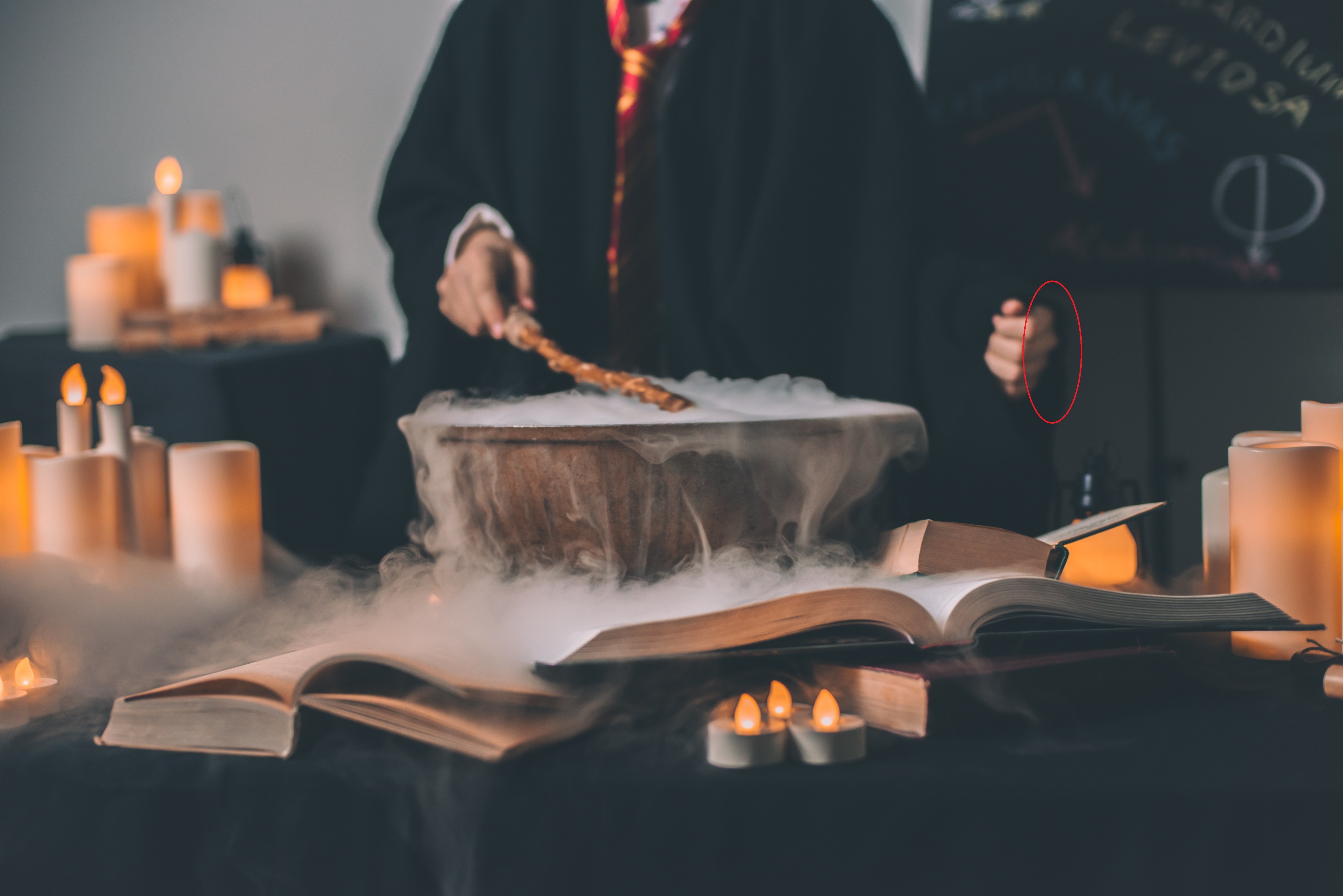 artem maltsev 3n7ddlkmfeg unsplash.jpg?resize=412,232 - Découvrez ces bagues de fiançailles Harry Potter, vous allez adorer!