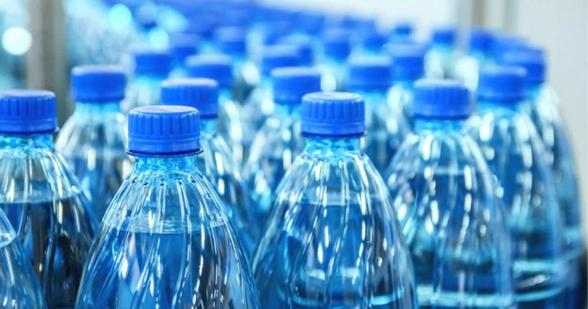 d2 1.png?resize=412,232 - Des experts ont trouvé des quantités élevées d'arsenic dans de l'eau en bouteille, disponibles à la vente en magasin