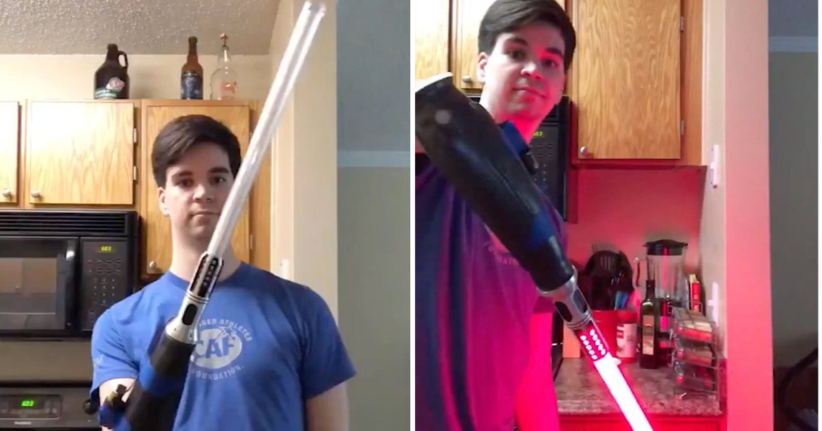d3 4.png?resize=412,275 - Amputee Star Wars Fan Uses His Right Hand As Bionic Lightsaber