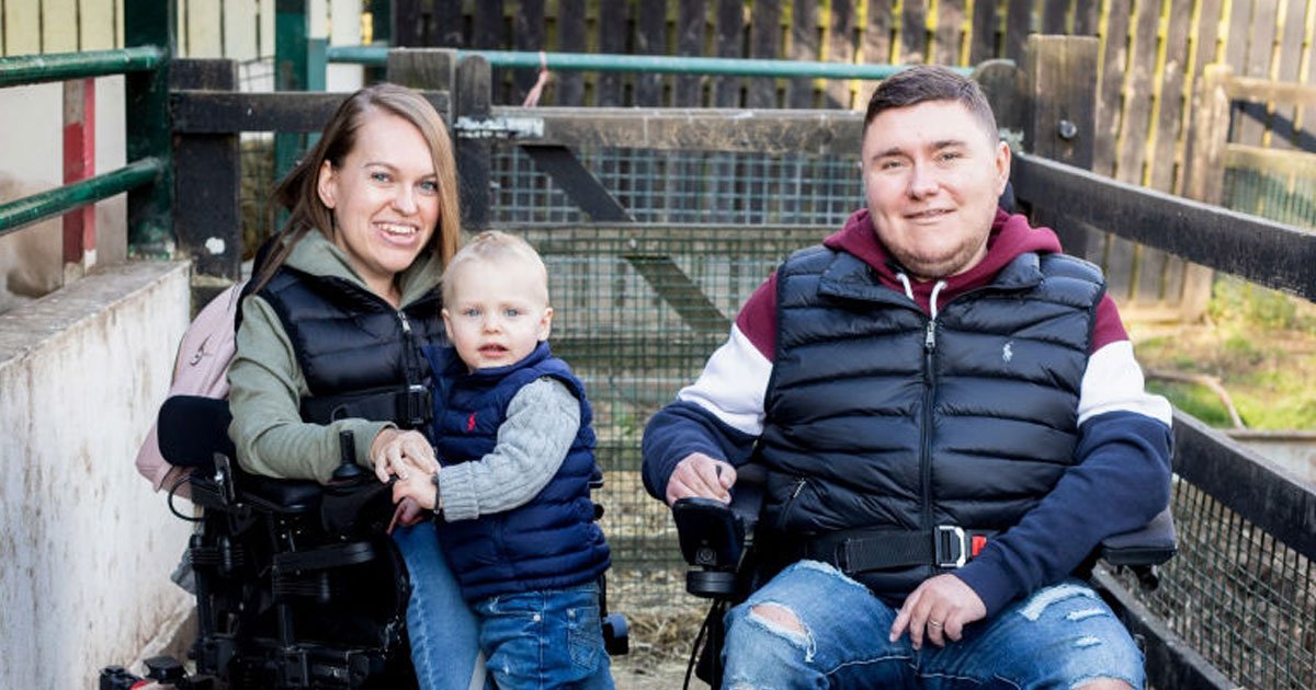 disabled couple.jpg?resize=412,275 - Couple With Disabilities Live Like A Normal Couple And Has An 18-Months-Old Son