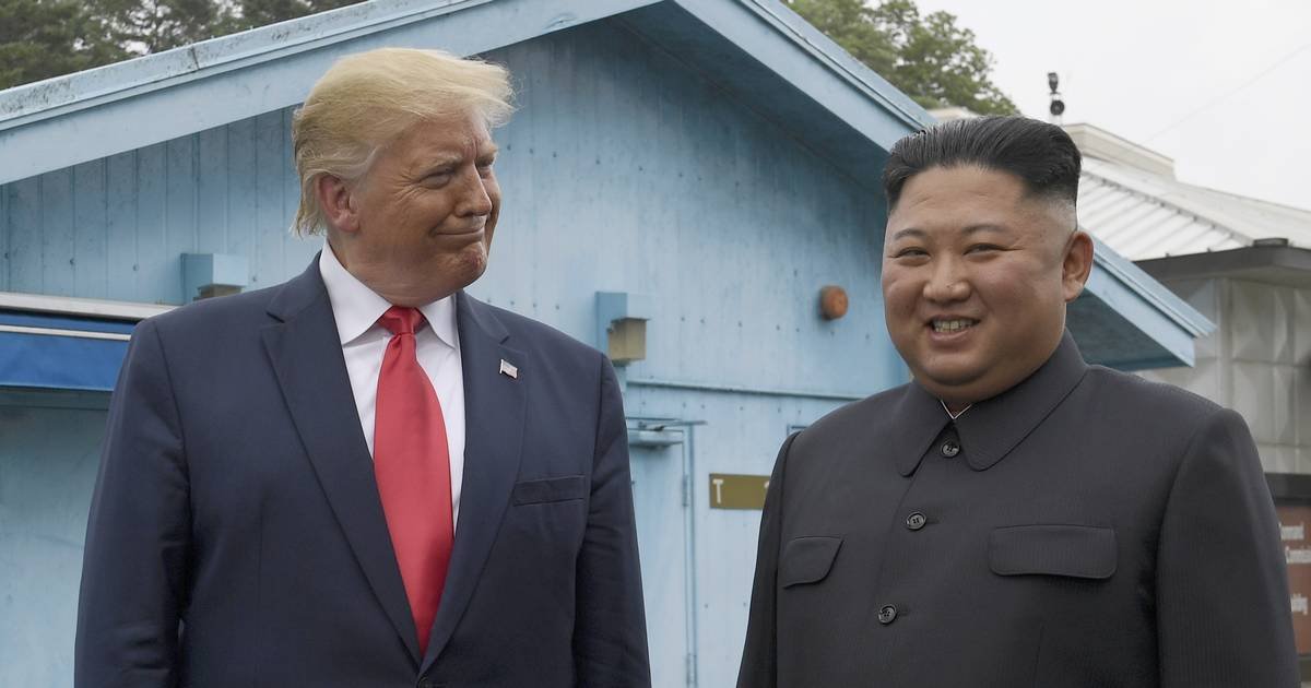 featured image 4.png?resize=412,275 - Trump Became The First US President To Step Into North Korea To Meet Kim Jong Un