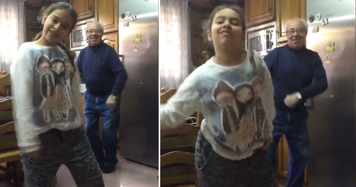 grandpa dances in the back.jpg?resize=1200,630 - Moment adorable: une petite-fille surprend son grand-père en train de danser sur "Despacito" derrière elle