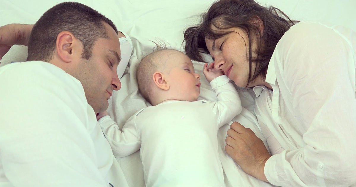 parents get poorer quality of sleep for the first 6 years of their babys arrival.jpg?resize=412,232 - Parents Get Poor Quality Of Sleep For The First 6 Years Of Their Baby’s Arrival