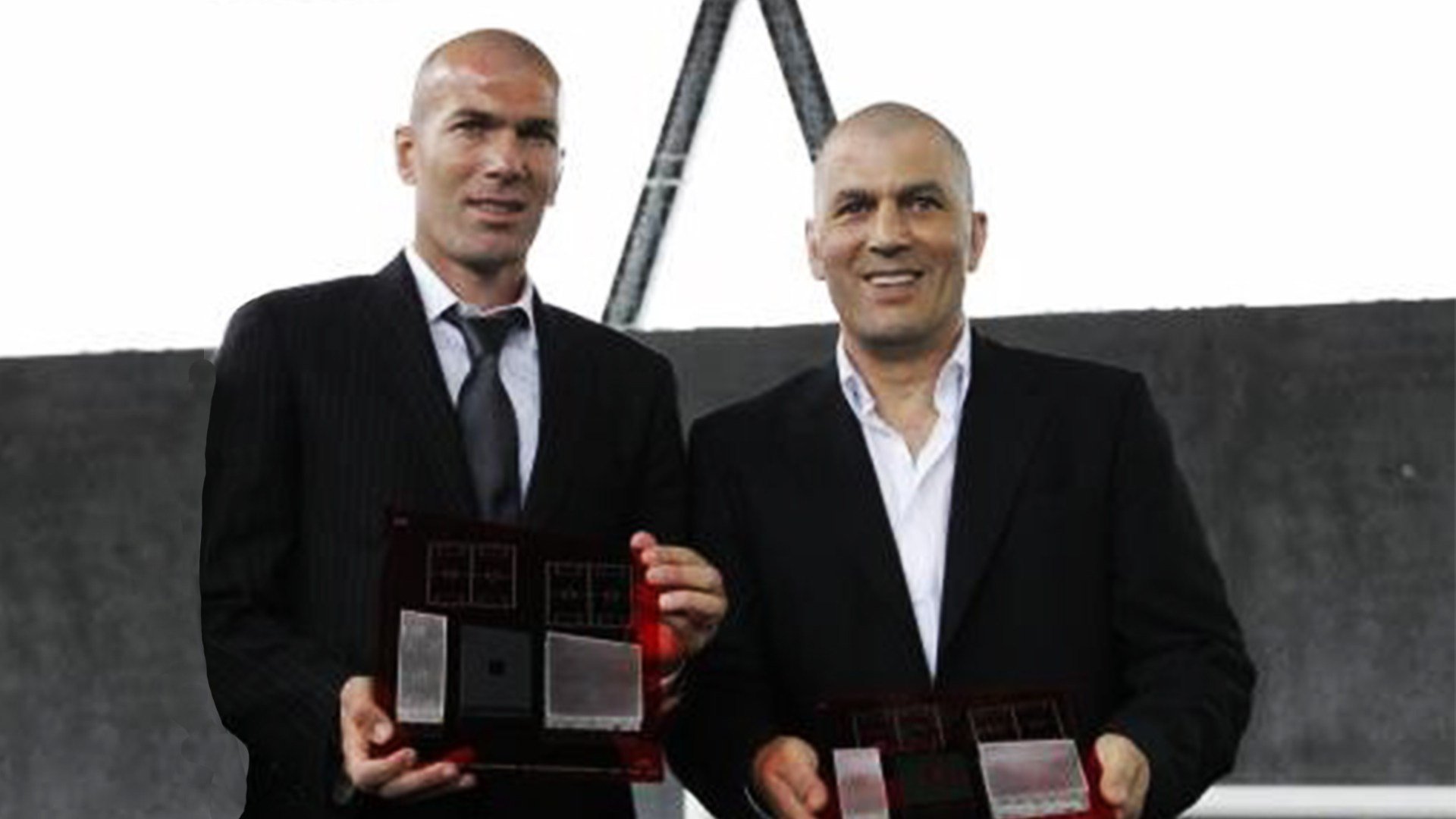 zidane2.jpg?resize=412,232 - Le frère ainé de Zinedine Zidane est mort en fin de semaine