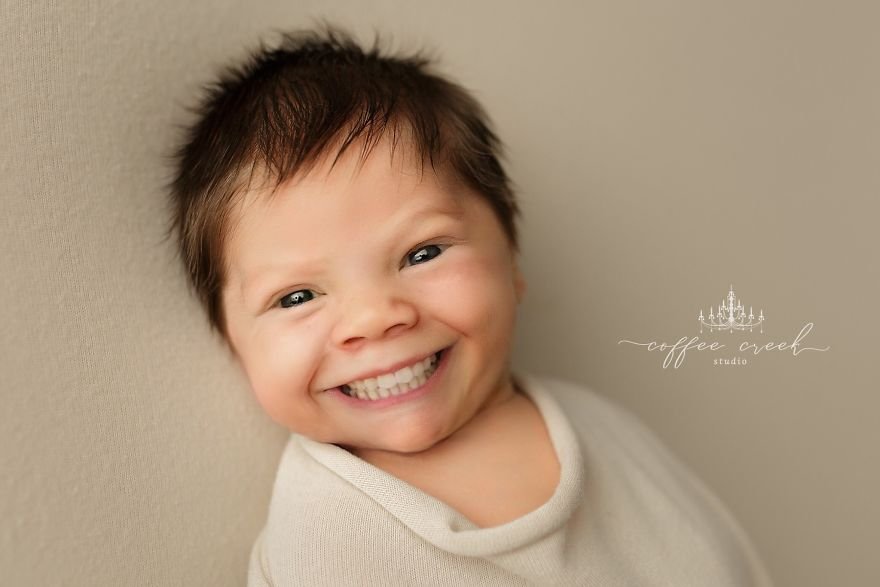 Bébé-Portraits-Dents-Ajouté-Café-Creek-Studio-Amy-Haehl