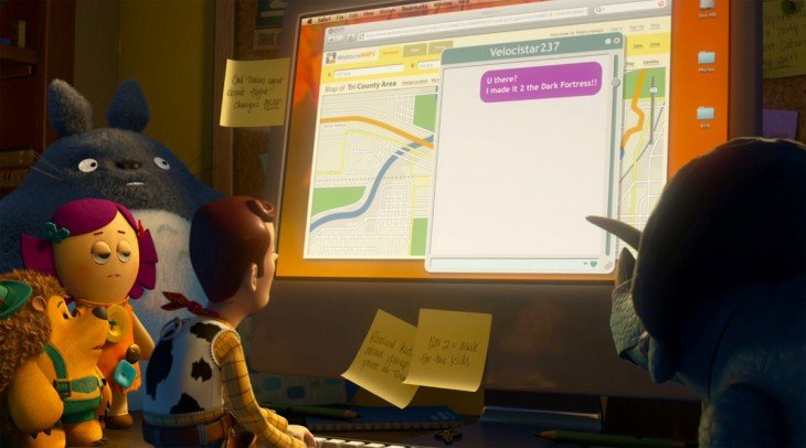 Escena de la película Toy Story 3 viendo la computadora 
