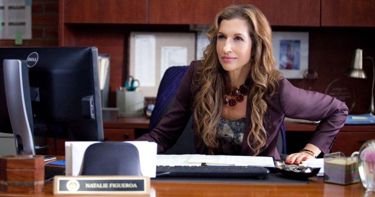 alysia reiner from orange is the new black opened up about her breakdown while filming an ice detention scene.jpg?resize=1200,630 - Alysia Reiner From 'Orange Is The New Black' Opened Up About Her Breakdown While Filming An ICE Detention Scene