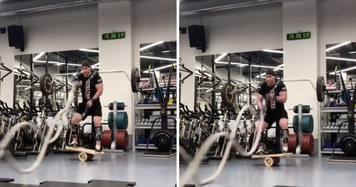 d5 3.png?resize=412,275 - Look at These Fantastic Workout Skills Presented by a Man in the Gym