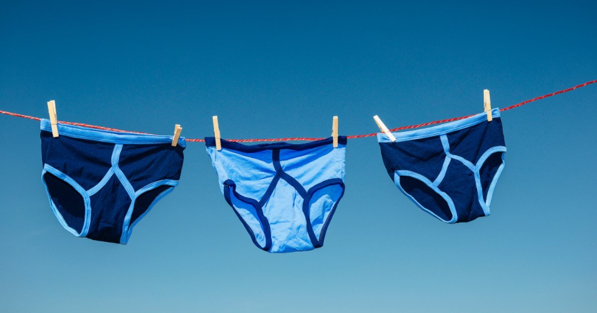 featured image 36.jpg?resize=1200,630 - Almost Half Of Americans Don't Change Their Underwear Every Day, A Survey Found