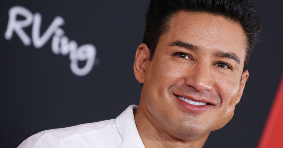 mario lopez received backlash after his remarks on transgenderism.jpg?resize=412,275 - Mario Lopez Received Backlash After His Remarks On Who Should Not Raise Children