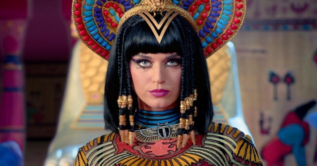 p3.jpg?resize=412,275 - A Jury Ruled That Katy Perry's "Dark Horse" Was Partly Copied From Flame's "Joyful Noise"