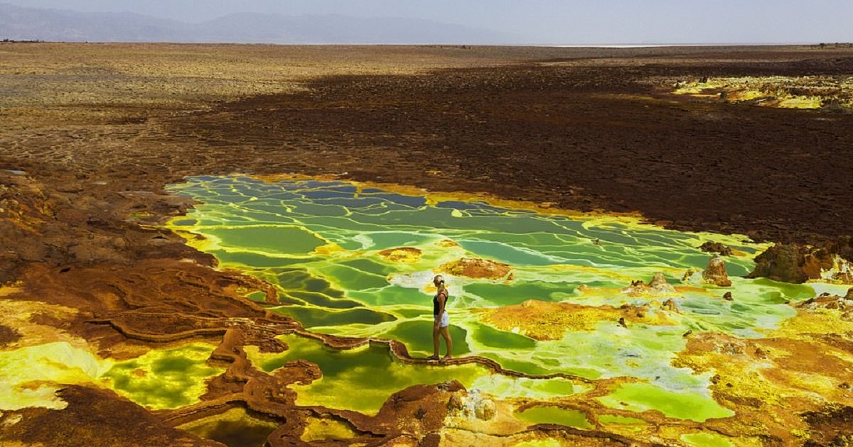 Travelers Shared A Stunning Footage Of The HyperAcidic Green Sulfur