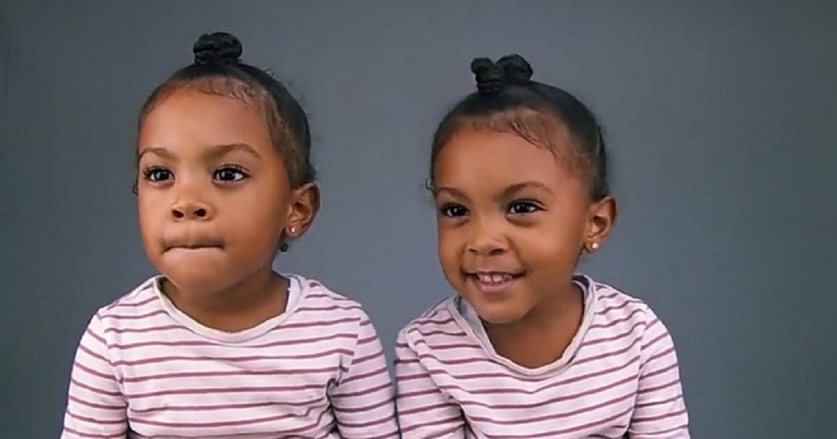 t3 2.jpg?resize=412,275 - These Girls Got Excited When They Find Out What It Means To Be Identical Twins