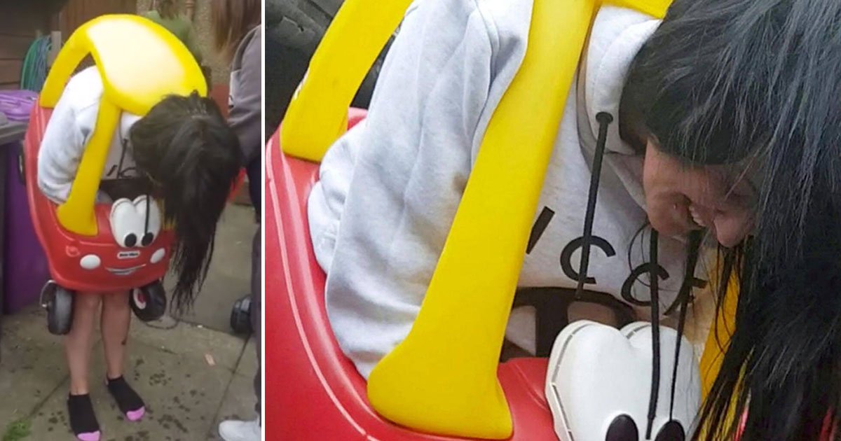 woman stuck toy car.jpg?resize=412,275 - 34-Year-Old Woman Got Stuck In A Children’s Toy Car For An Hour