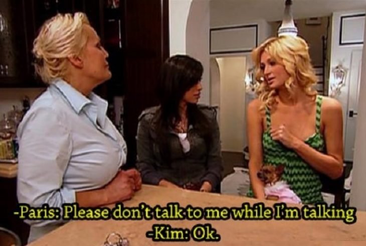 Paris prohibiendole a Kim que le hablara