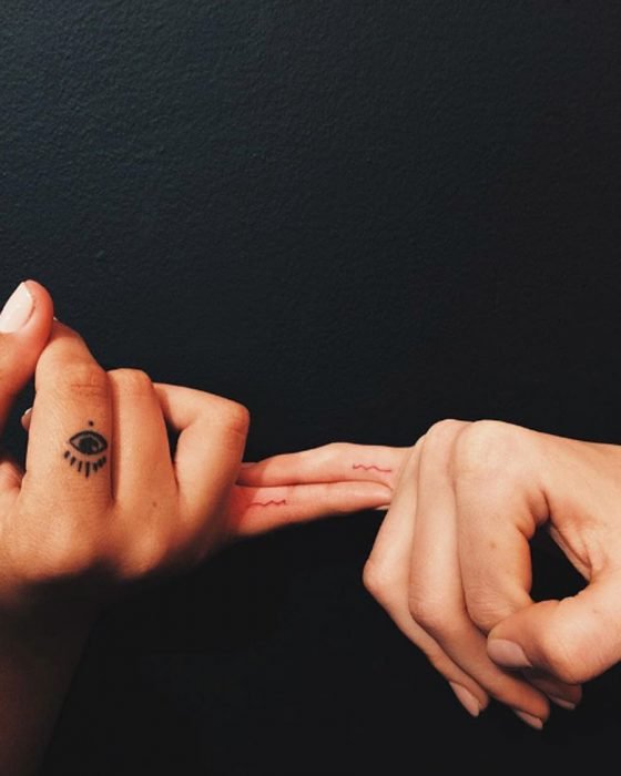Tatuaje que comparten Kylie Jenner y Jordyn woods 