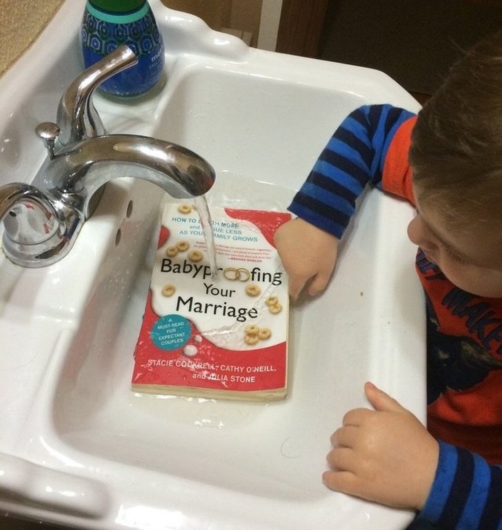 20 Epic Shots That Prove Parenting Is Not an Easy Game
