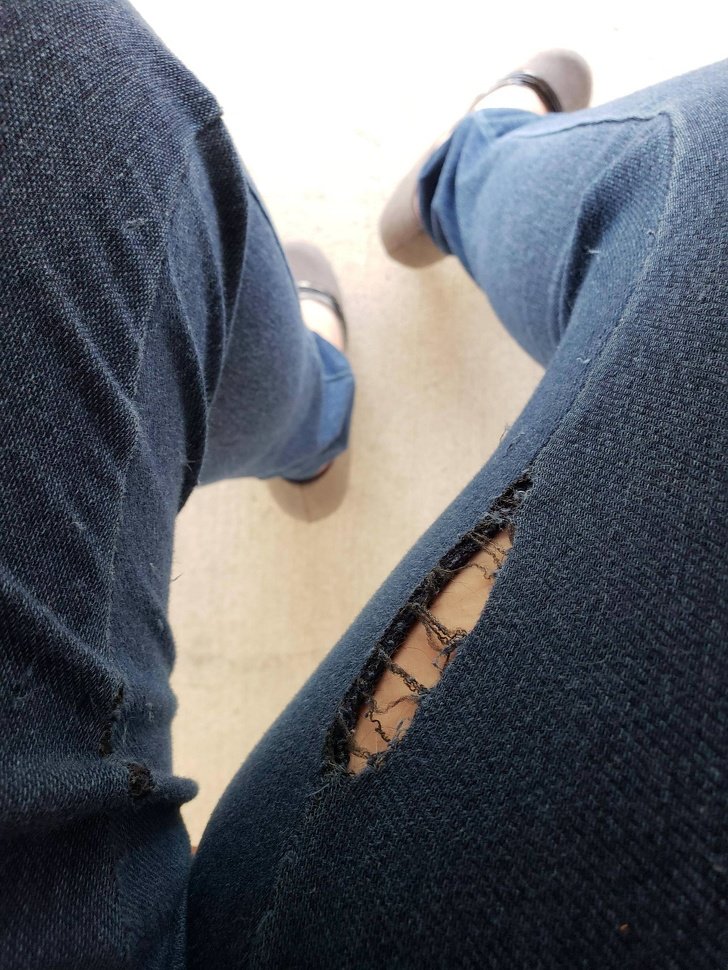 25+ Photos About Clothing Troubles That All of Us Can Understand