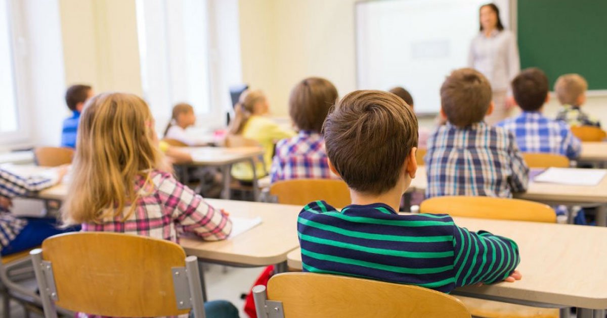 a teacher asked children to share what bothers them and the answers left her teary eyed.jpg?resize=412,275 - A Teacher Tried The Baggage Activity To Help Children Get Rid Of Their Worries