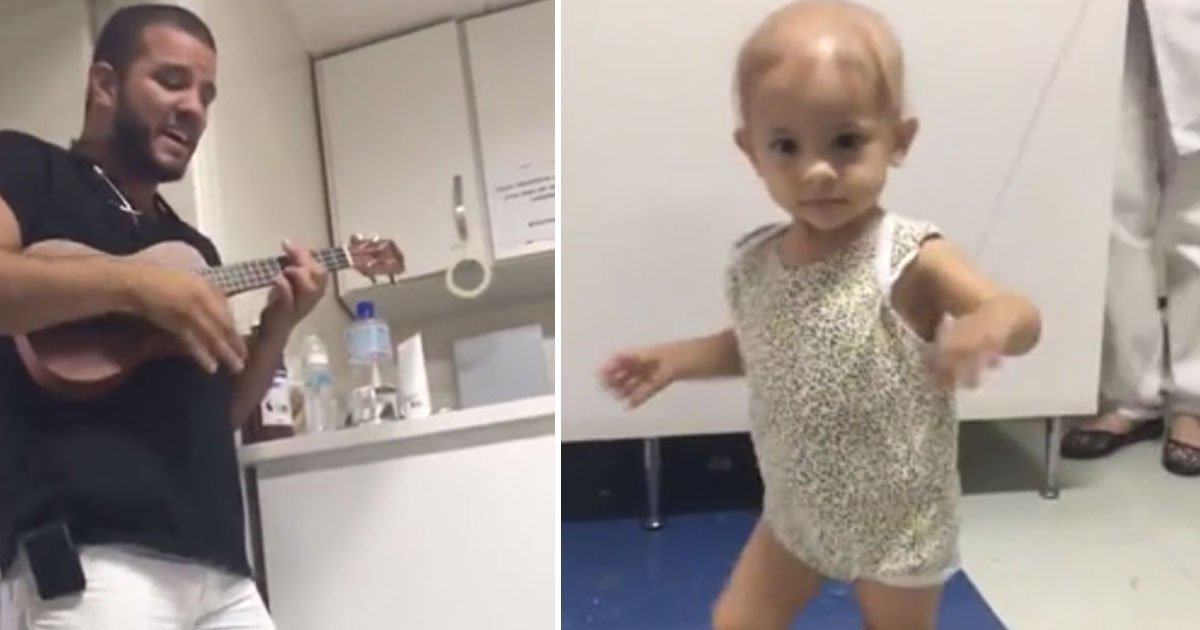 doctor plays ukulele.jpg?resize=412,275 - Doctor Played His Ukulele For His Patient - Then His Youngest Fan Joined Him