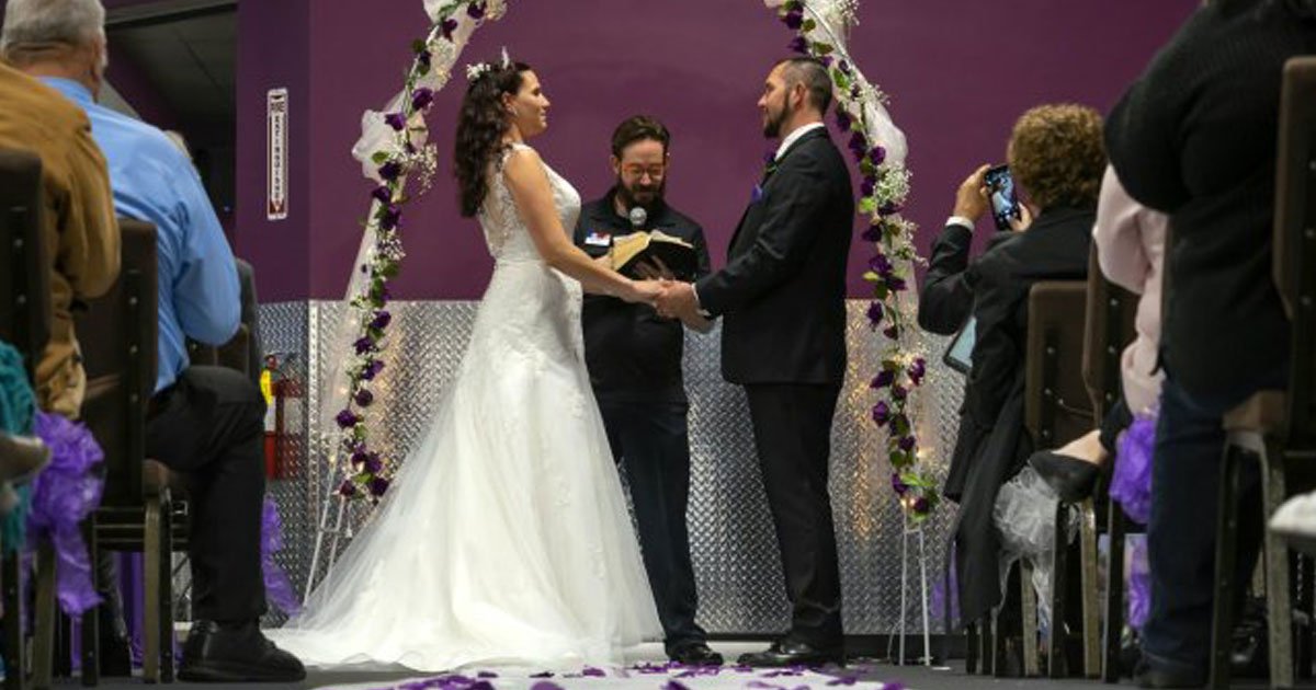 fromer drug addicts got married.jpg?resize=412,275 - Former Drug Addicts Tied The Knot In Their Gym After Embracing A Healthy Lifestyle
