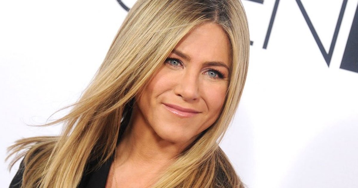 jennifer aniston confessed she is fine with turning 50 but there is one part of her she wont let age.jpg?resize=1200,630 - Jenifer Aniston, 50 ans et pas une ride