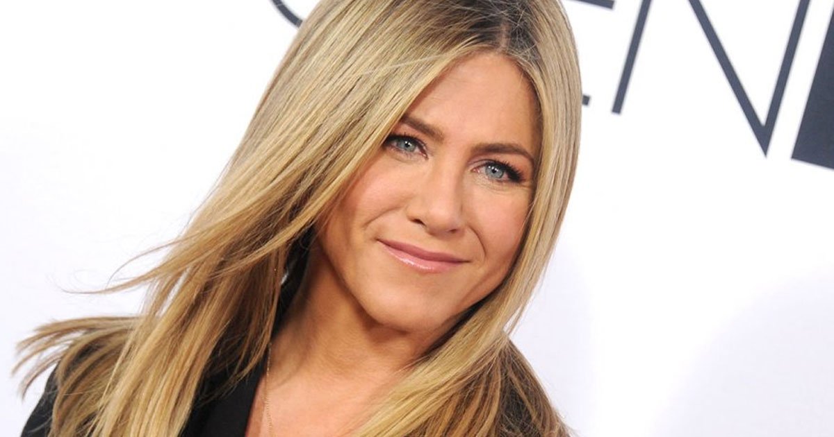 jennifer aniston confessed she is fine with turning 50 but there is one part of her she wont let age.jpg?resize=412,275 - Jennifer Aniston Confessed She Is Fine With Turning 50