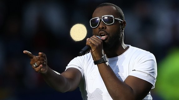 maitre gims.jpg?resize=412,275 - Maître Gims va faire une pause dans sa carrière pour profiter de la vie