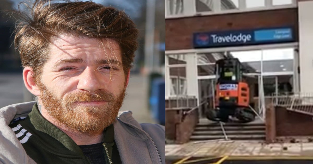 man drove digger into travelodge because he wasnt paid over christmas.jpg?resize=412,232 - A Man Drove An Excavator Into Travelodge Because He 'Wasn't Paid Properly'