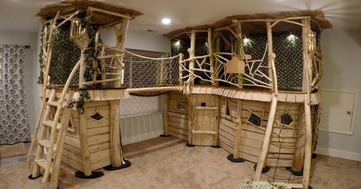 t3 3.jpg?resize=1200,630 - Un papa génial a construit une cabane en bois à ses enfants à l'intérieur de leur salon