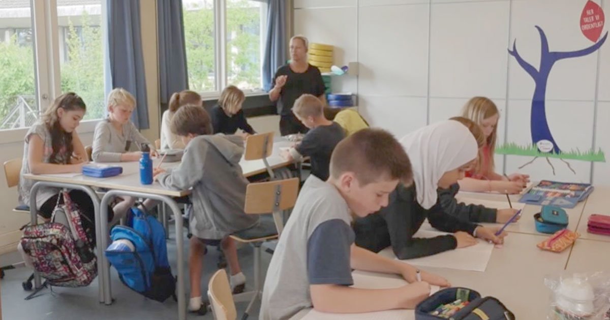 untitled 1 73.jpg?resize=1200,630 - Des leçons d'empathie sont enseignées aux élèves âgés de 6 à 16 ans au Danemark