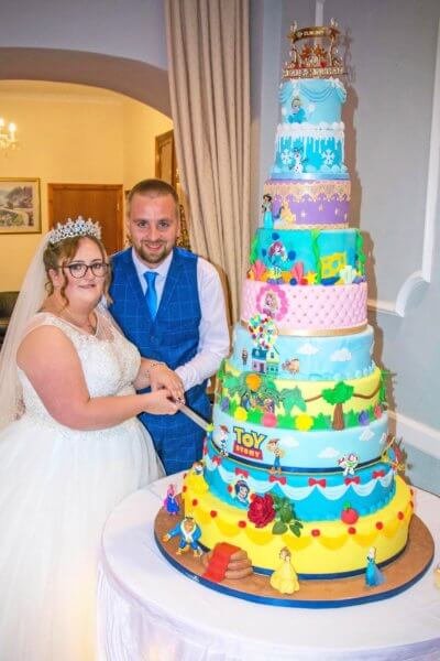 gâteau de mariage sur le thème de Disney