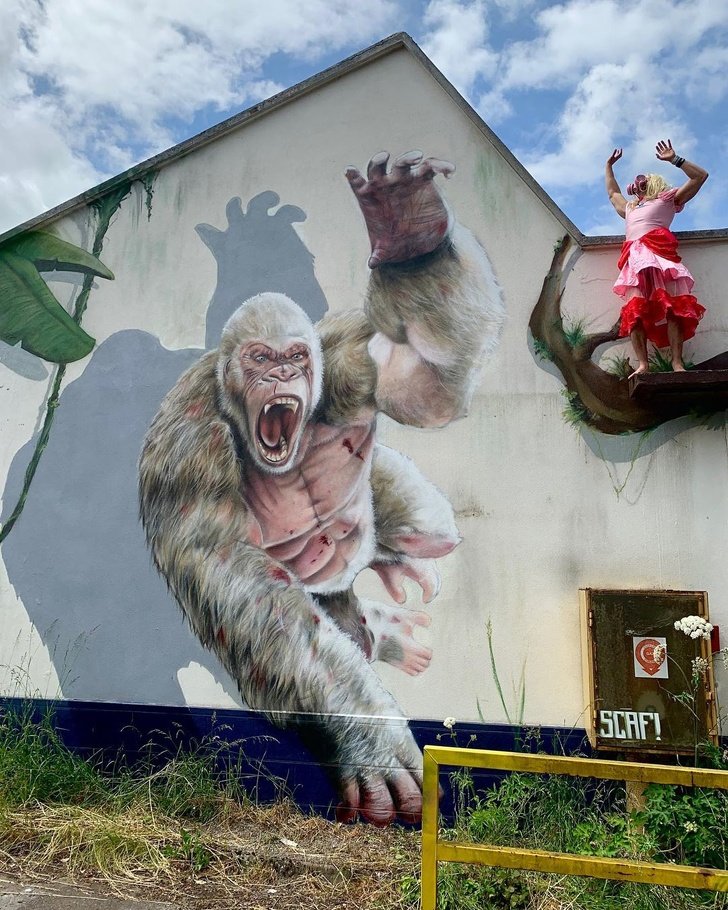 20 Fantastic Murals That’ll Stop You in Your Tracks
