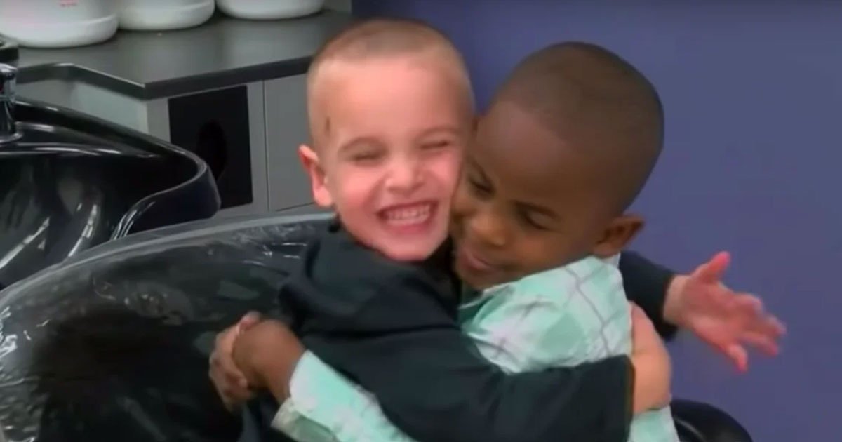 5 year old boy planned to trick teacher with haircut like his best friend.jpg?resize=412,232 - Adorable Little Boy Got The Same Haircut As His Best Friend To 'Trick' His Teacher So She Won't Be Able To Tell Them Apart