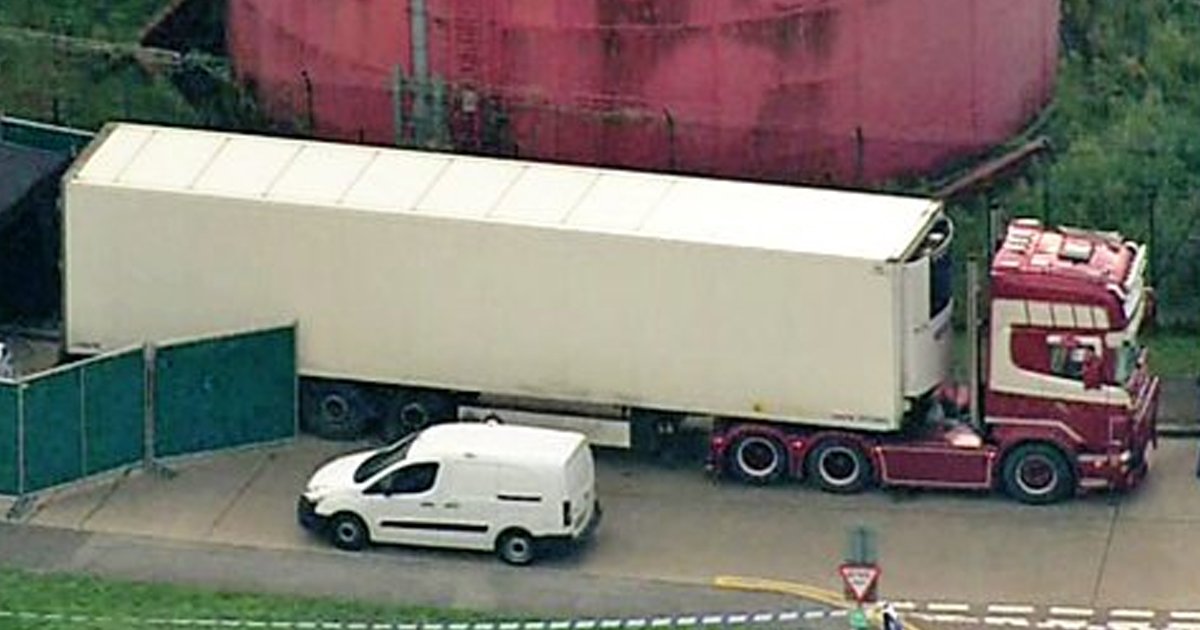 8 37.jpg?resize=412,232 - 영국에서 시체 39구 담긴 컨테이너 트럭 발견