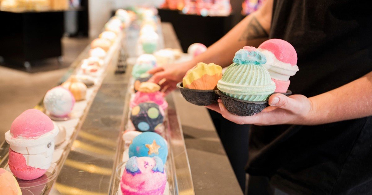 a 108.jpg?resize=412,275 - Lush Unveiled A Bath Ball Conveyor Belt For The All-New Christmas Goodies