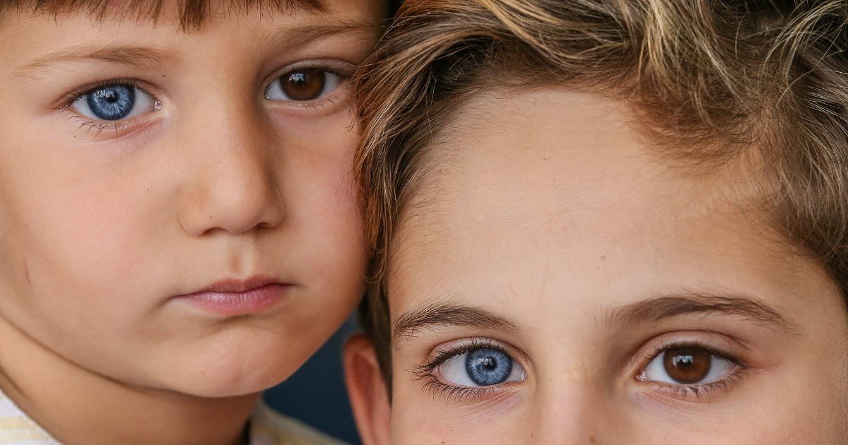 a 15.jpg?resize=412,275 - Stunning Photos Of Brothers With Rare Eye Color