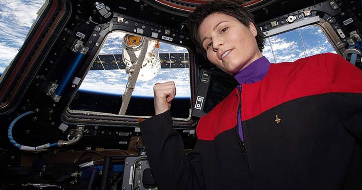 a 93.jpg?resize=412,232 - Une astronaute a porté l'uniforme de Star Trek lors d'un mission sur ISS
