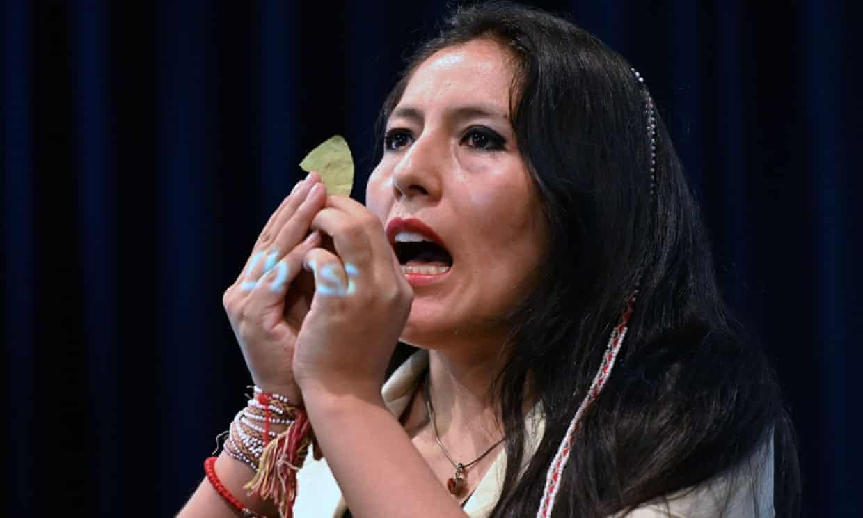 cris bouroncle.jpg?resize=1200,630 - Pérou : Une étudiante marque l’histoire avec sa thèse universitaire écrite et défendue en quechua