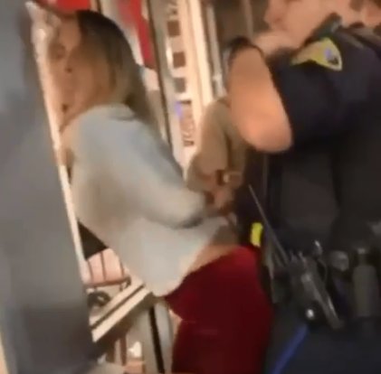 手錠をかけられる女性犯罪者が警官の下半身にお尻をスリスリし許しを請う映像がヤバい Hachibachi 手錠をかけられる女性犯罪者が警官の下半身にお尻をスリスリし許しを請う映像がヤバい Hachibachi