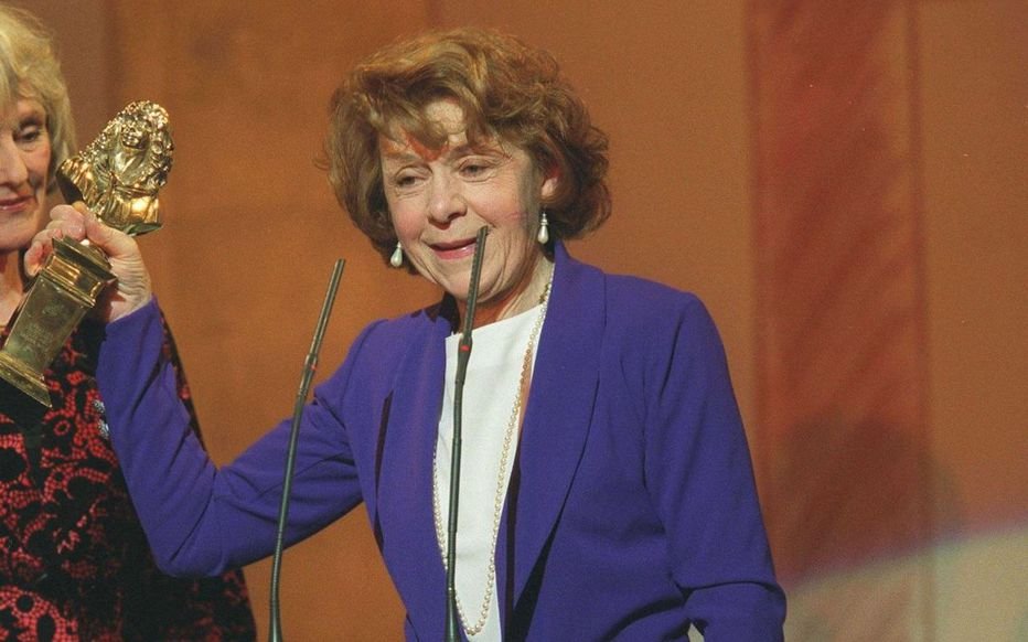 le parisien 3.jpg?resize=1200,630 - Annick Alane, grande comédienne française est décédée à l'âge de 94 ans