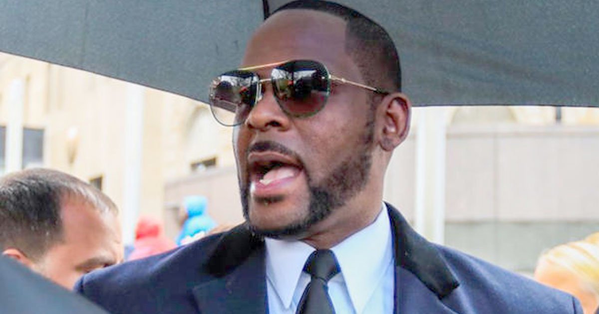 r kellys lawyer complained the singer is only allowed visits from one of his two girlfriends at a time.jpg?resize=412,232 - R Kelly Complained He Can Only See One Of The Two Lady Friends In Prison