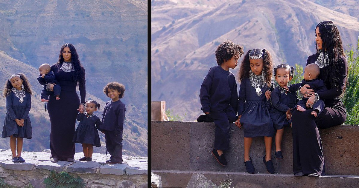 untitled 1 42.jpg?resize=412,275 - Kim Kardashian a posé avec ses 4 enfants pour une séance photo au temple historique de Garni en Arménie